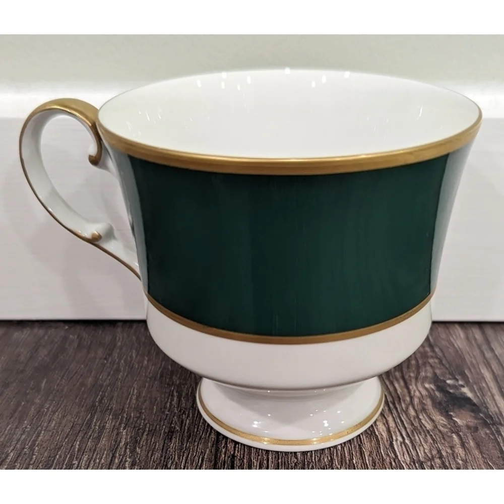 Cathy Hardwick for Mikasa Jade and Gold Bone China Teacup
